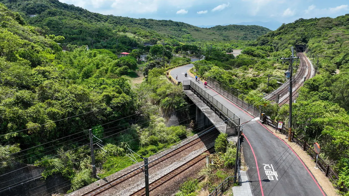 宜蘭民宿-心適軒-舊草嶺隧道-腳踏車
